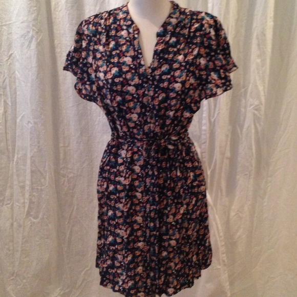 SOLD*****Flutter sleeve button down dress
