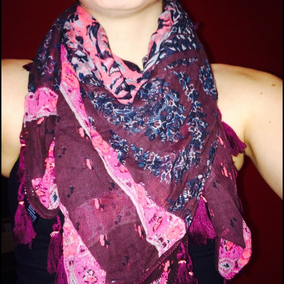 brand new scarf