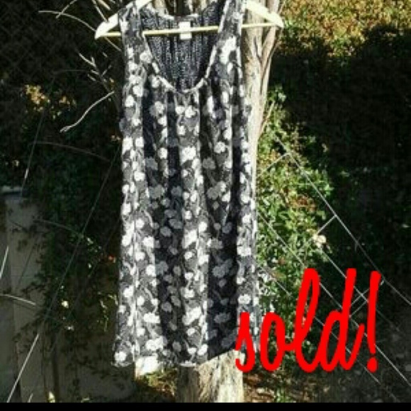 SOLD IN BUNDLE Flower and Polka Dot Tunic