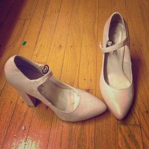 C Ladel pumps size 8