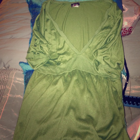 Green shirt🎁gifted🎁