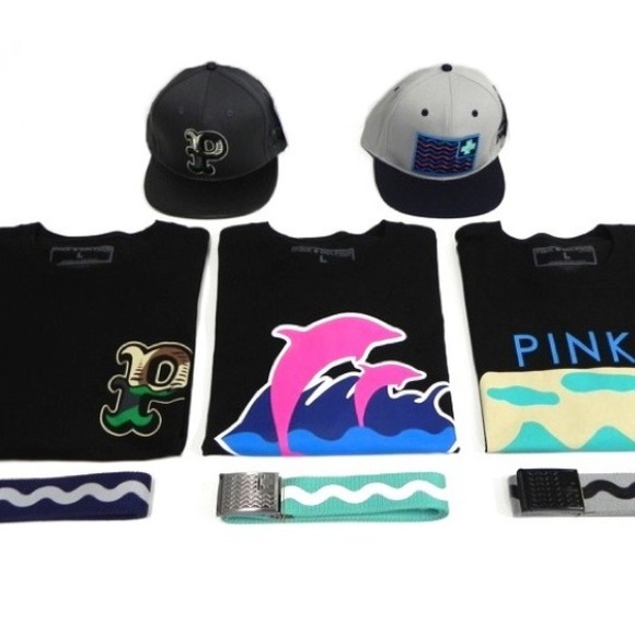 Looking tk buy Pink dolphin xxl-xxxl