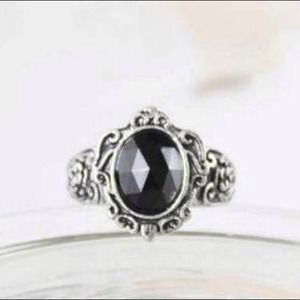 ❗️SALE❗️Tanna Black Gem Ring