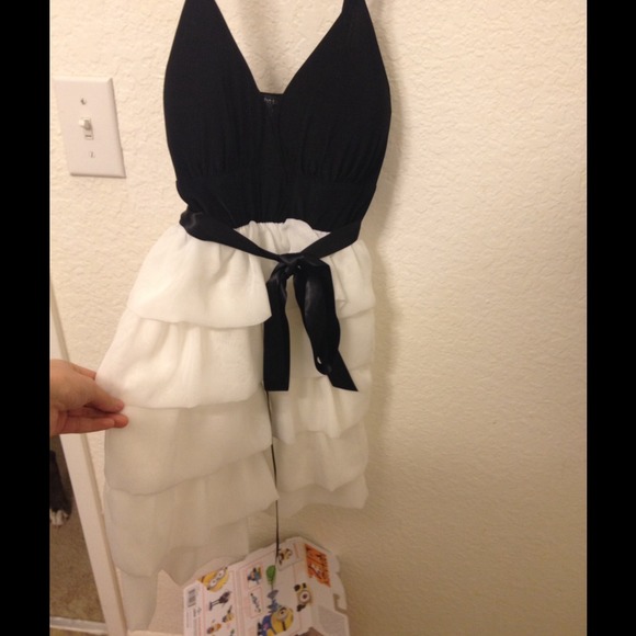❌❌SOLD ON VINTED ❌❌Black and white dress - Picture 1 of 4