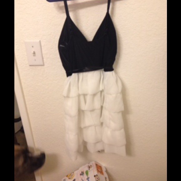 ❌❌SOLD ON VINTED ❌❌Black and white dress - Picture 4 of 4