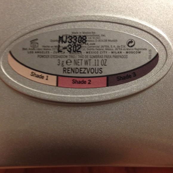 NEW Jafra Tri Powder Eye Shadow - Picture 3 of 4