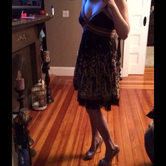 BCBGMaxAzria - Picture 2 of 4