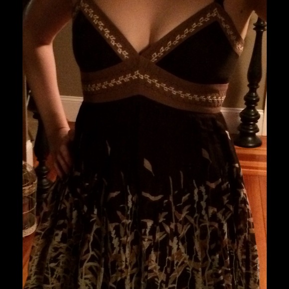 BCBGMaxAzria - Picture 3 of 4