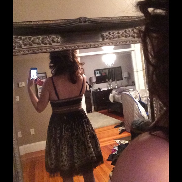 BCBGMaxAzria - Picture 4 of 4