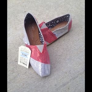 Toms