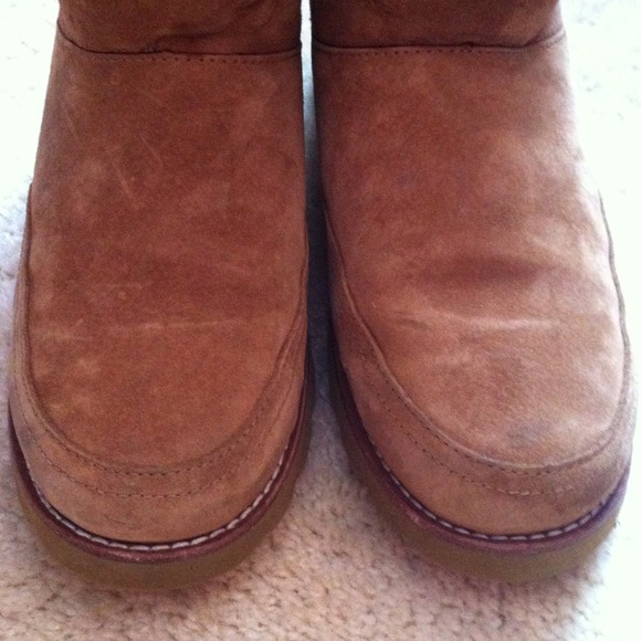 UGG Shoes - Ugg Short Boots, Camel color w Stitching UGG Shoes - Ugg Short Boots, Camel color w Stitching
