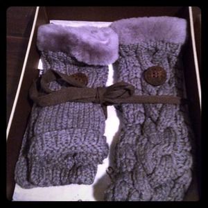 UGG winter mittens