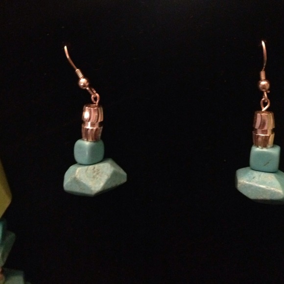 Stone set - Picture 2 of 2