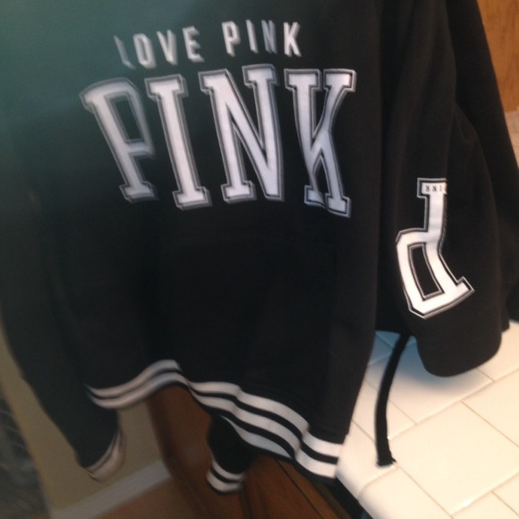 VS sweat outfit - Picture 3 of 3