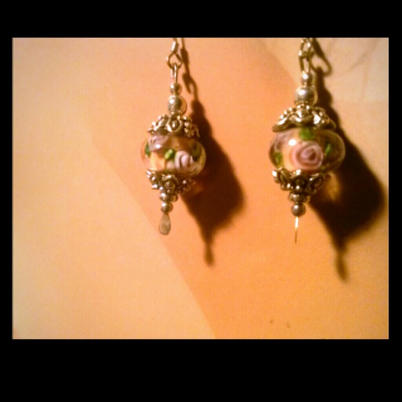 $FREE! Vintage round flower glass drop earrings