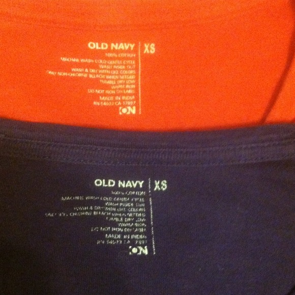 Bundle-3 tops - Picture 3 of 3