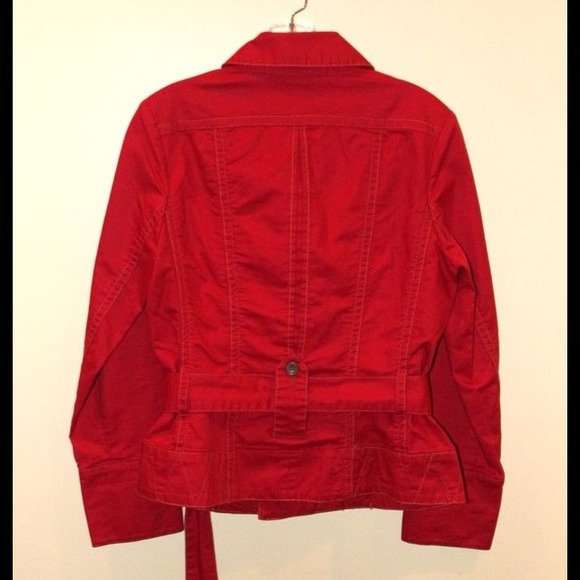 ❌❌SOLD - Red CAbi jacket. Excellent condition! - Picture 3 of 4