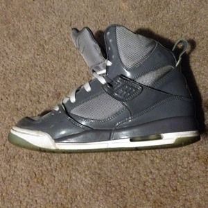 Bundle. Grey & white Jordan's