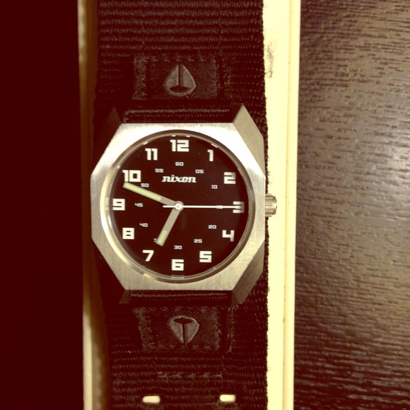 Reserved🎀⌚️ReservedReserved. Nixon watch.Kenton