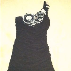 Black dress with white cheetah flowers