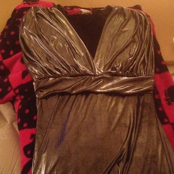 Silk type dress - Picture 4 of 4