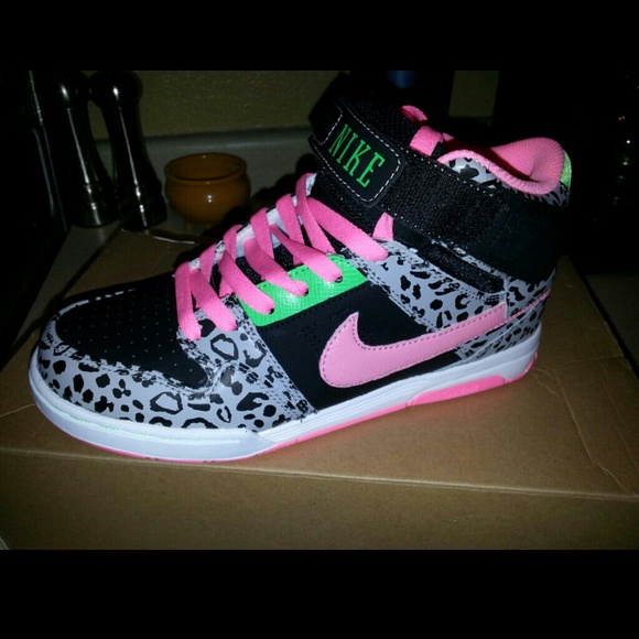 Women's Nikes *REDUCED*