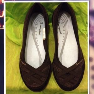 Champion women's Jemma Skimmer