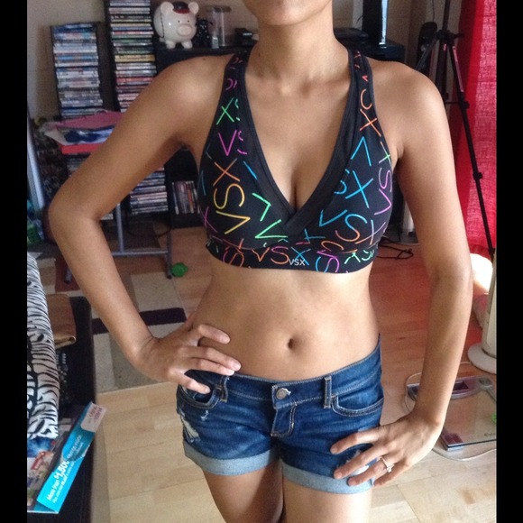 ❤️SOLD❤️VS sports bra top