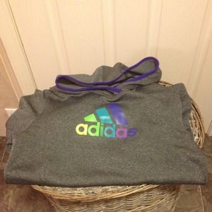 🎉Adidas climawarm hoodie🎉 New Never worn! Size M