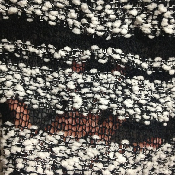 💖KEEPING💖🎉HP01/18🎊😱✨ Black&white sweater ◼◻ - Picture 3 of 3