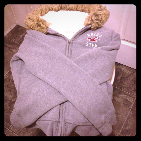 💕Hollister zip up Hoodie💕Sherpa lined!! Like New