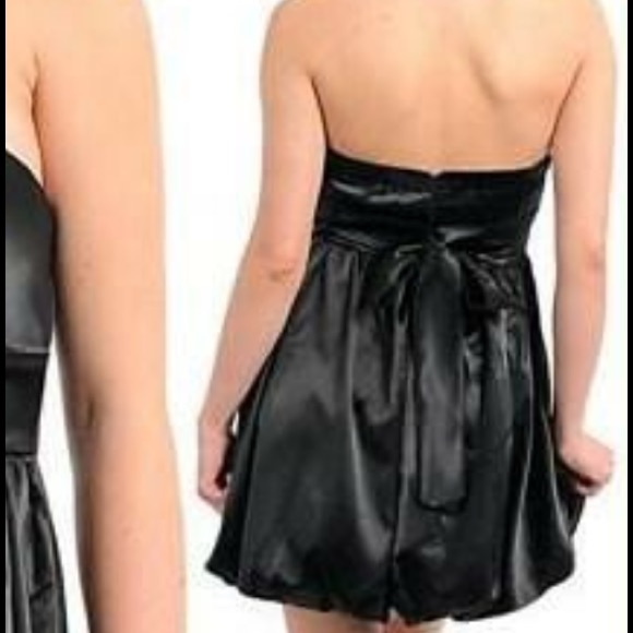 👑Black Satin Like Dress - Large (Clearance) - Picture 2 of 4