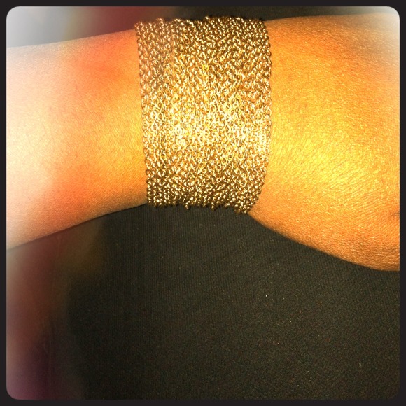 Gold small chain bracelet