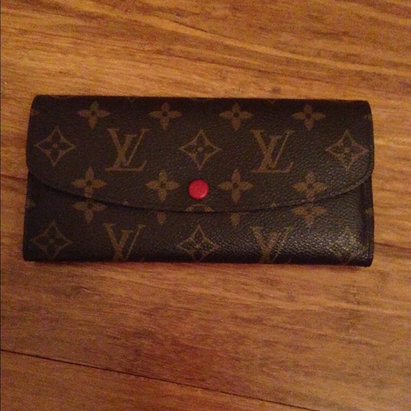 SOLD Authentic Louis Vuitton Wallet. - Picture 1 of 3