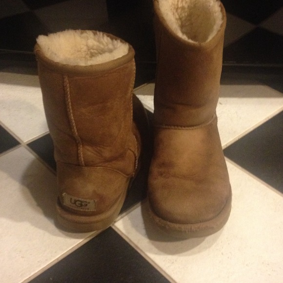 Genuine UGG Boots kids size 6