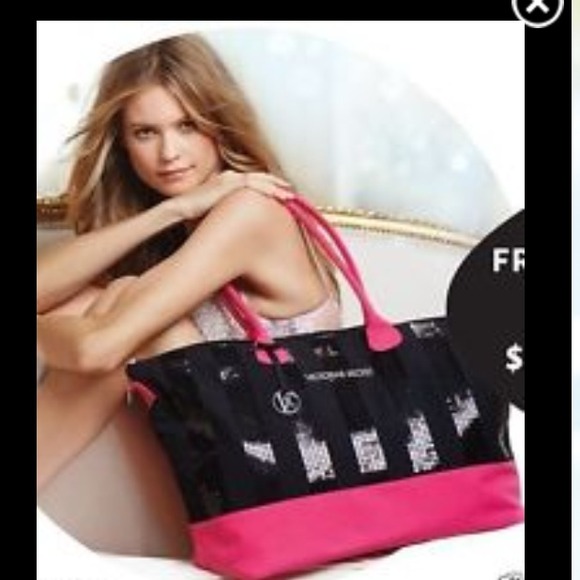🚫SOLD🚫Victoria's Secret Black Friday bag 2013