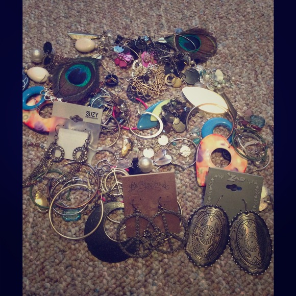 Box of earrings.