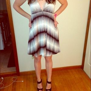 REDUCED PRICE- Alice + Olivia Dress