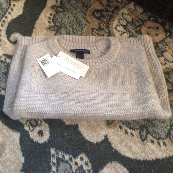 KEEPINGπ3 Host PicksπFrench Connection Sweater - Picture 3 of 4