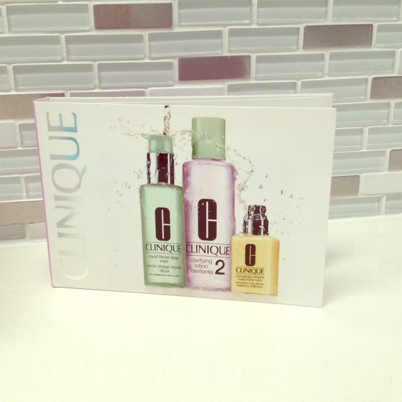 Clinique skin care packet
