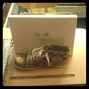 Authentic coach sneakers