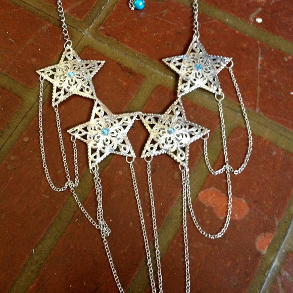 Necklace - Picture 2 of 2