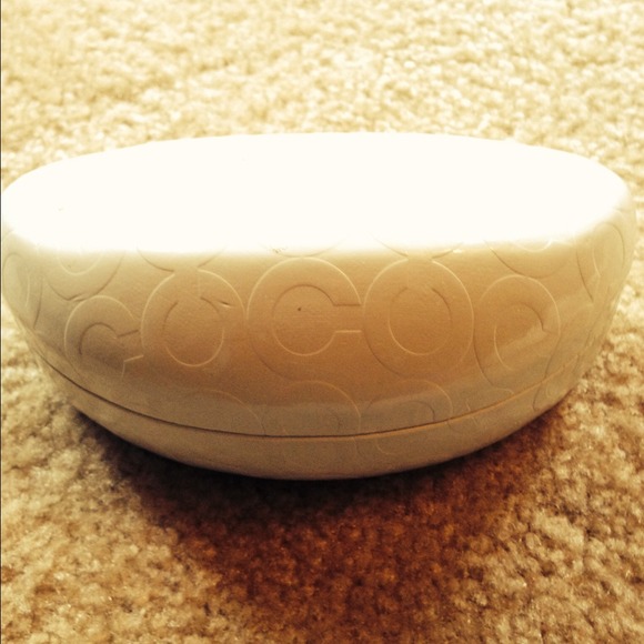 💯NEWLY ADDED💯 Authentic Coach Sunglasses Case