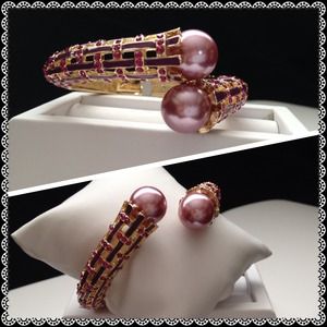 NYE SALE!  Pink Crystal and Pearl Bracelet