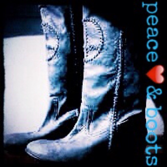 RACHEL Rachel Roy Boots - Peace, Love & Rachel Roy Boots! 💜