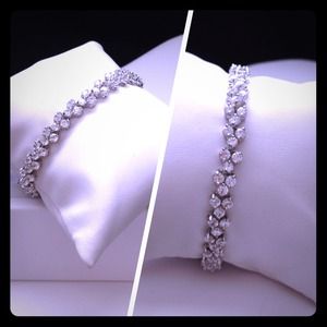NYE SALE! 3 Petal Crystal Bracelet in Silver!