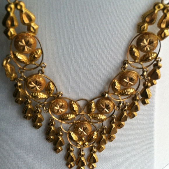 18 Karat of Arabian Cleopatra style gold necklace. - Picture 2 of 4
