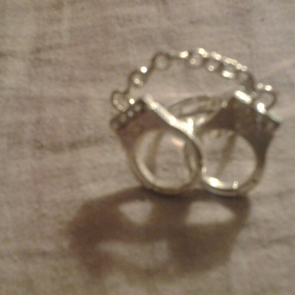 Handcuff Ring