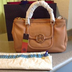 (SOLD) Tori Burch Amanda