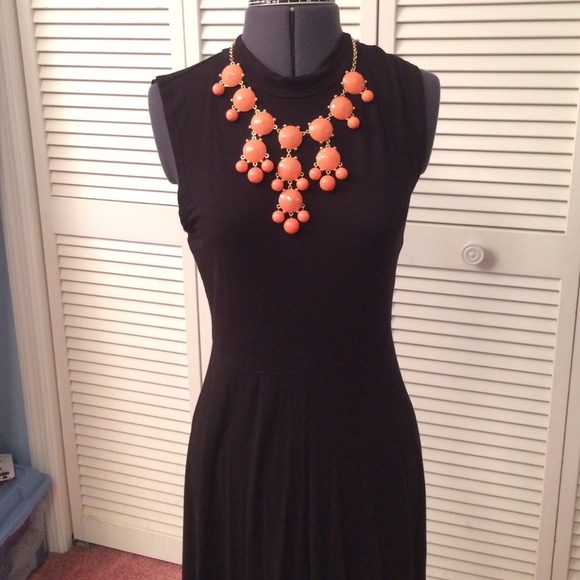 Coral bubble necklace set with matching earrings!